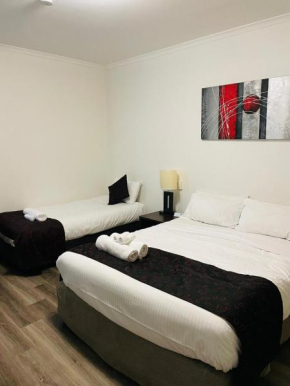 studio 105 Gouger city apartment with parking, Adelaide